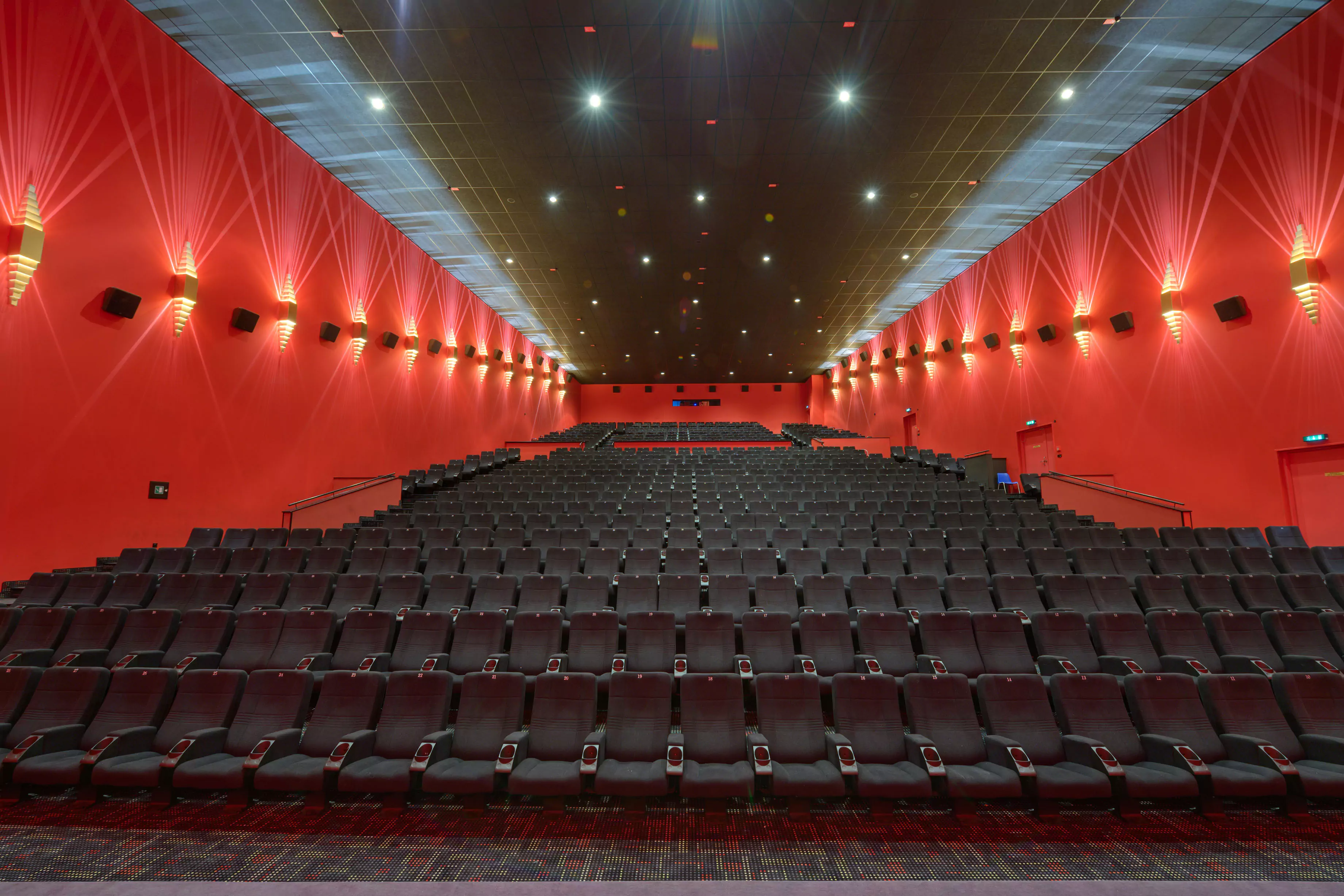 Custom-designed cinema seating Image